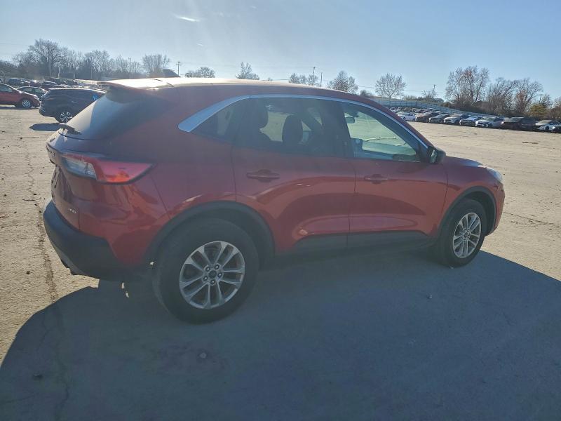Photo 3 from auction – 2022 FORD ESCAPE with VIN 1FMCU9G67NUA63821