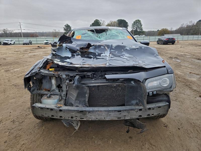 Photo 5 from auction – 2020 CHRYSLER 300 S with VIN 2C3CCAGG6LH164581