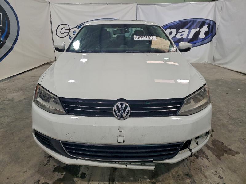 Photo 5 from auction – 2014 VOLKSWAGEN JETTA with VIN 3VWLL7AJ9EM410818