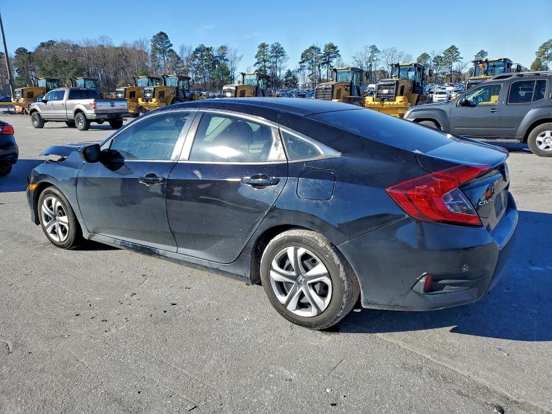 Photo 2 from auction – 2017 HONDA CIVIC LX with VIN 2HGFC2F50HH552655