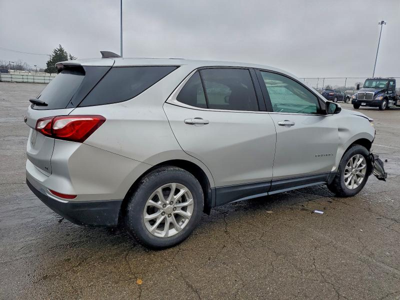 Photo 3 from auction – 2018 CHEVROLET EQUINOX LT with VIN 3GNAXJEV3JL102978