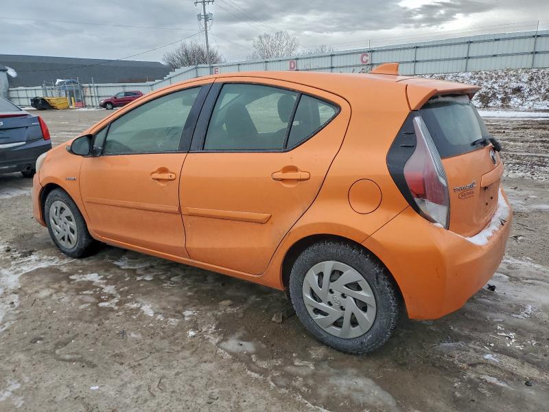 Photo 2 from auction – 2016 TOYOTA PRIUS C with VIN JTDKDTB37G1139682