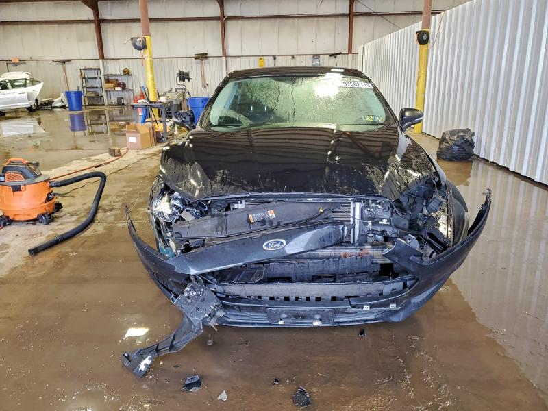Photo 5 from auction – 2013 FORD FUSION with VIN 3FA6P0H76DR308552