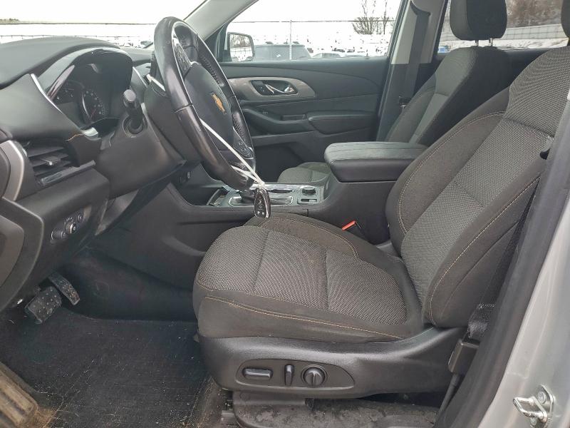 Photo 7 from auction – 2018 CHEVROLET TRAVERSE with VIN 1GNERGKW2JJ283025