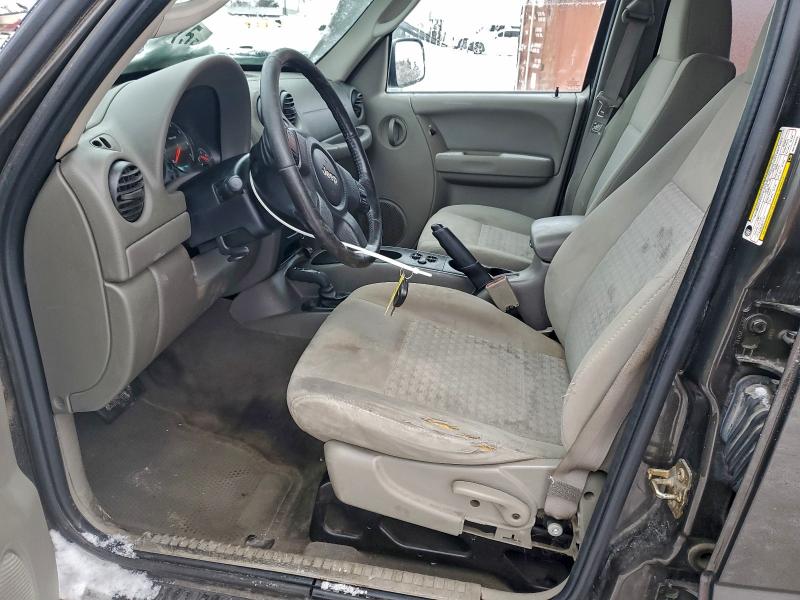 Photo 7 from auction – 2006 JEEP LIBERTY with VIN 1J4GL48K96W108362