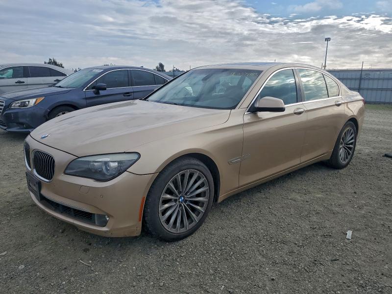 BMW 740 I 2011 مع رقم تعريف المركبة WBAKA4C59BC392494 - صورة من المزاد