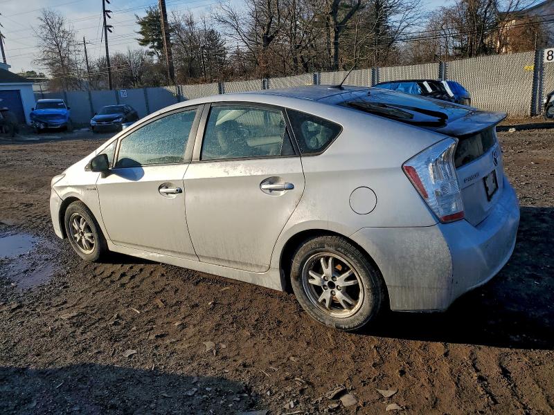Photo 2 from auction – 2010 TOYOTA PRIUS with VIN JTDKN3DU3A0024321