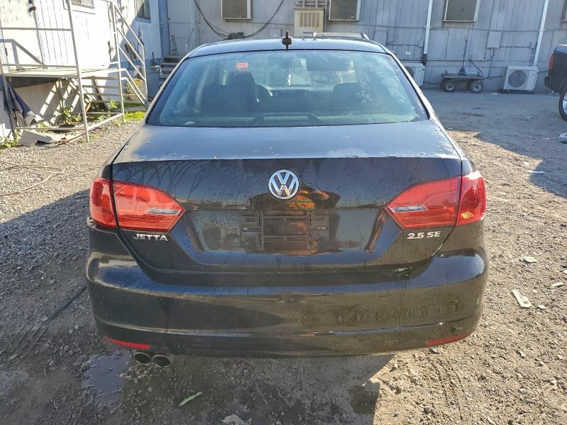 Photo 6 from auction – 2011 VOLKSWAGEN JETTA with VIN 3VWDZ7AJ5BM397919