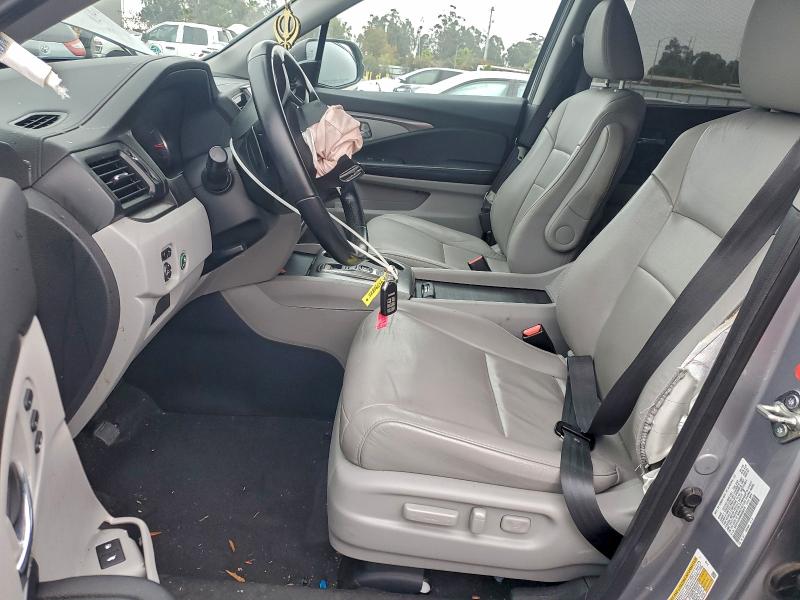 Фото 7 с аукциона – 2021 HONDA PILOT EXL с VIN 5FNYF5H50MB000375