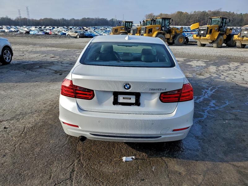 Photo 6 from auction – 2014 BMW 328 D with VIN WBA3D3C51EK154302