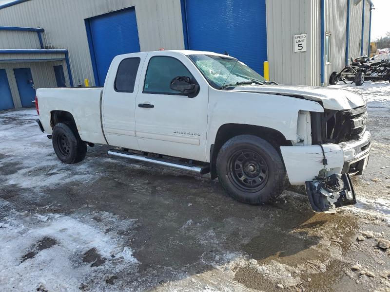 Photo 4 from auction – 2011 CHEVROLET SILVERADO with VIN 1GCRKSE32BZ127444