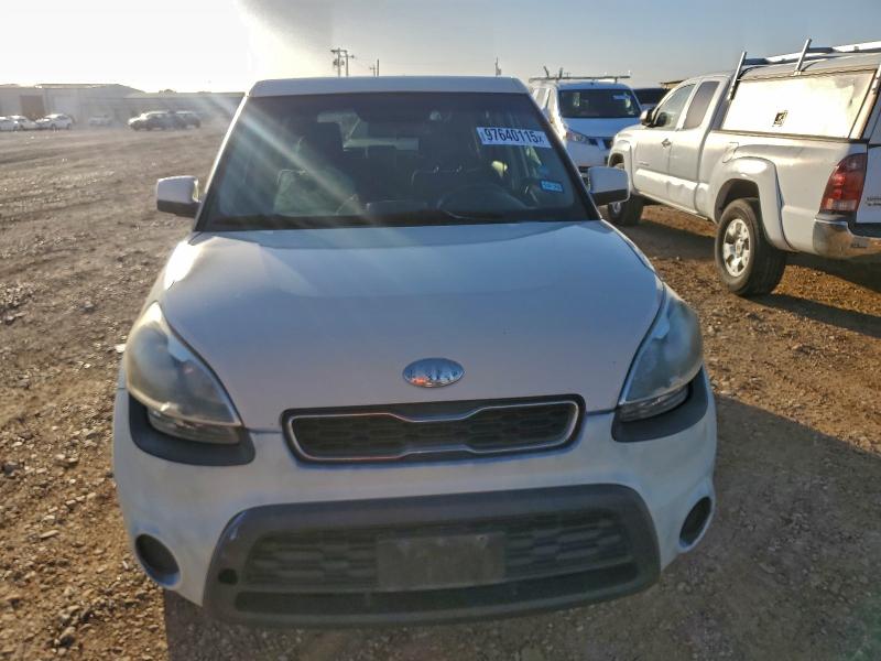 Photo 5 from auction – 2013 KIA SOUL with VIN KNDJT2A59D7756408
