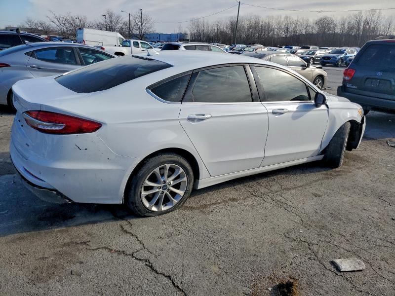 Photo 3 from auction – 2019 FORD FUSION SE with VIN 3FA6P0H77KR218596