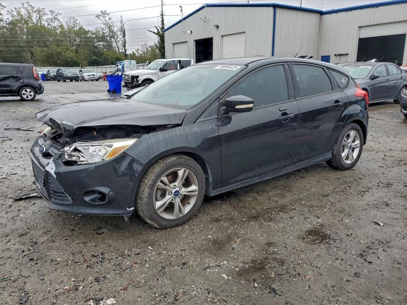 FORD FOCUS SE 2014 with VIN 1FADP3K24EL121686 - Photo from auction