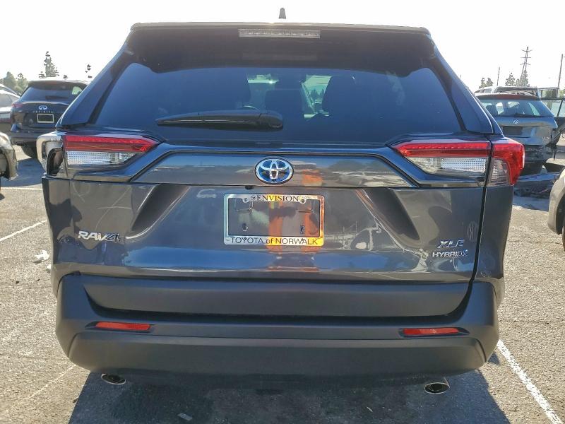 Photo 6 from auction – 2022 TOYOTA RAV4 XLE P with VIN 2T3B6RFV7NW034681