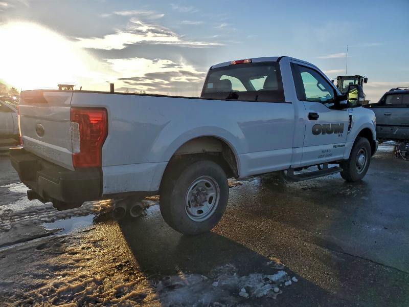 Photo 3 from auction – 2017 FORD F250 SUPER with VIN 1FTBF2AT1HEE19808