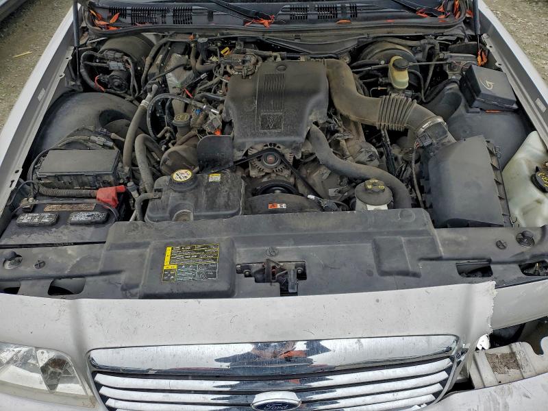 Photo 11 from auction – 2003 FORD CROWN VICT with VIN 2FAFP74WX3X222778
