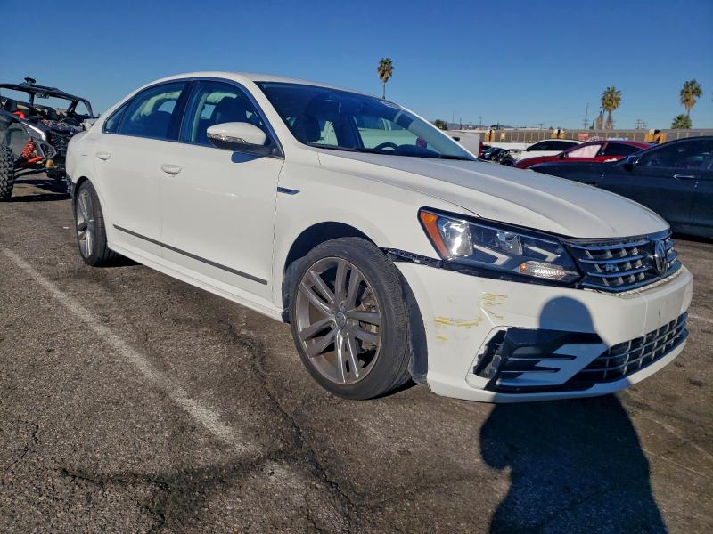 Photo 4 from auction – 2017 VOLKSWAGEN PASSAT with VIN 1VWDT7A36HC024885
