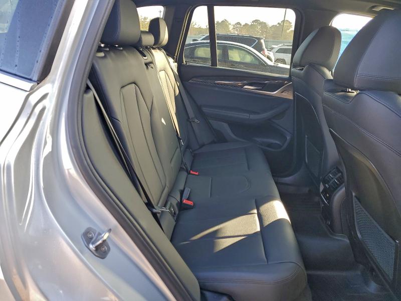 Photo 11 from auction – 2019 BMW X3 SDRIVE3 with VIN 5UXTR7C56KLF36117