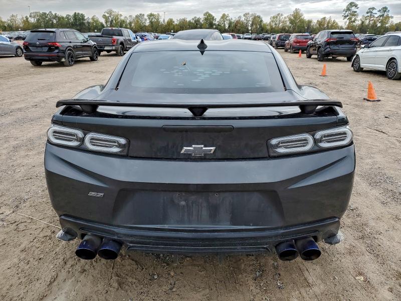 Photo 6 from auction – 2018 CHEVROLET CAMARO with VIN 1G1FB1RS5J0144118