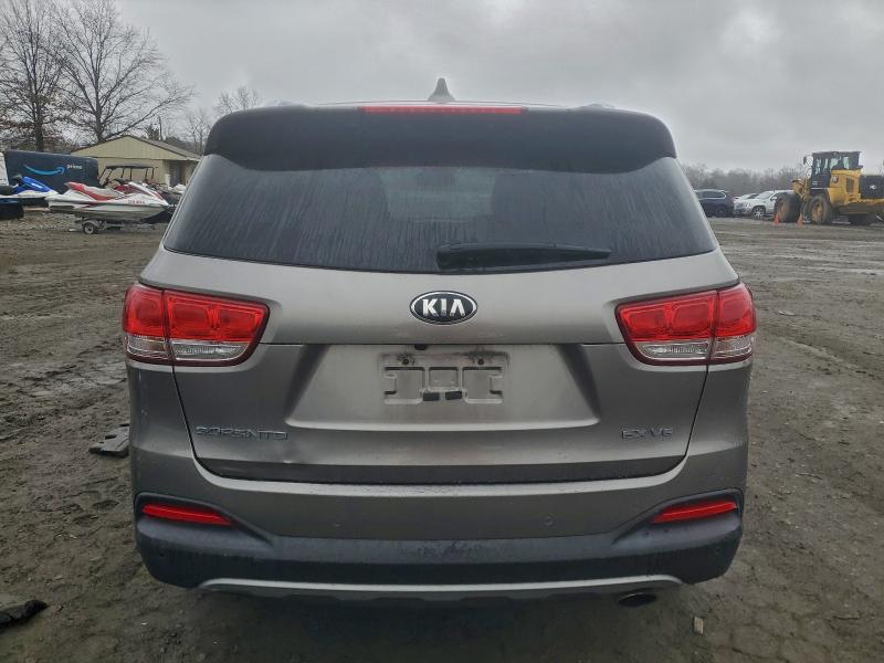 Photo 6 from auction – 2016 KIA SORENTO EX with VIN 5XYPH4A59GG144322