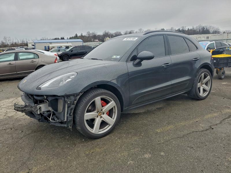 PORSCHE MACAN GTS 2017 with VIN WP1AG2A59HLB52325 - Photo from auction