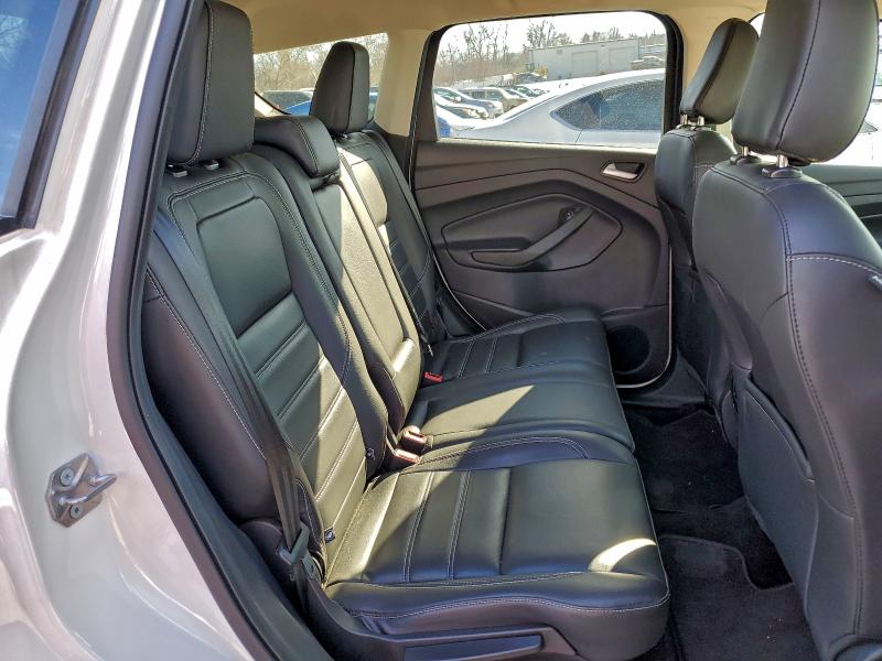 Photo 11 from auction – 2019 FORD ESCAPE SEL with VIN 1FMCU0HD0KUB59083