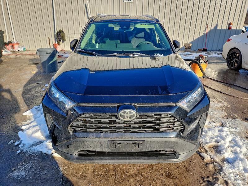 Photo 5 from auction – 2020 TOYOTA RAV4 LE with VIN JTMF1RFV6LD064166