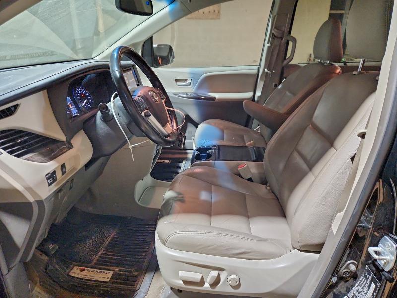Photo 7 from auction – 2016 TOYOTA SIENNA XLE with VIN 5TDYK3DC6GS706593