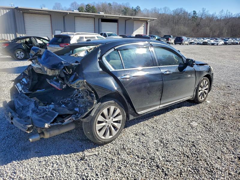 Photo 3 from auction – 2014 HONDA ACCORD with VIN 1HGCR3F86EA007376