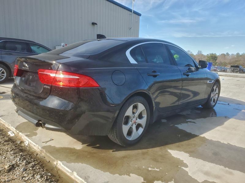 Photo 3 from auction – 2018 JAGUAR XE with VIN SAJAR4FX5JCP36911