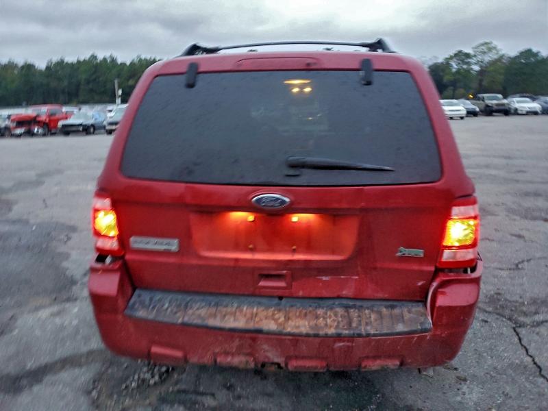 Photo 6 from auction – 2010 FORD ESCAPE XLT with VIN 1FMCU0DG2AKA70528