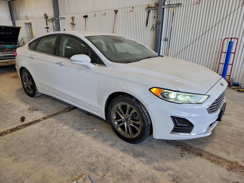 Photo 4 from auction – 2020 FORD FUSION SEL with VIN 3FA6P0CD2LR130859
