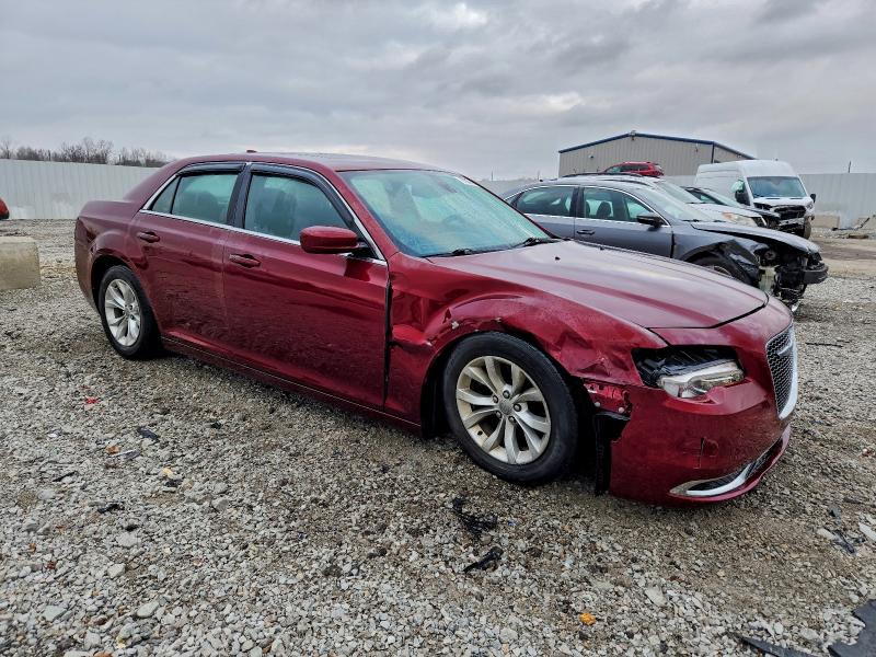 Photo 4 from auction – 2016 CHRYSLER 300 LIMITE with VIN 2C3CCAAGXGH197615