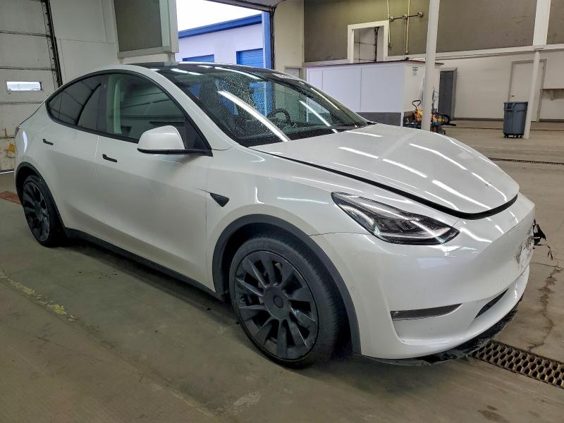 Photo 4 from auction – 2021 TESLA MODEL Y with VIN 5YJYGAEE8MF159753