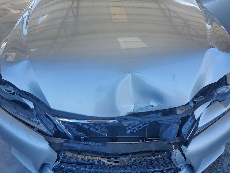 Photo 11 from auction – 2016 LEXUS IS 200T with VIN JTHBA1D2XG5037608