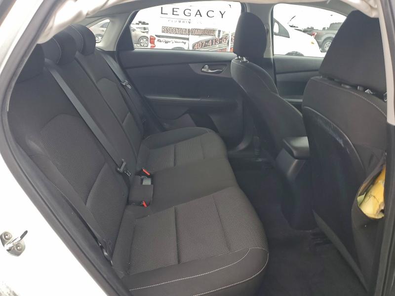 Photo 10 from auction – 2019 KIA FORTE FE with VIN 3KPF24AD2KE117604