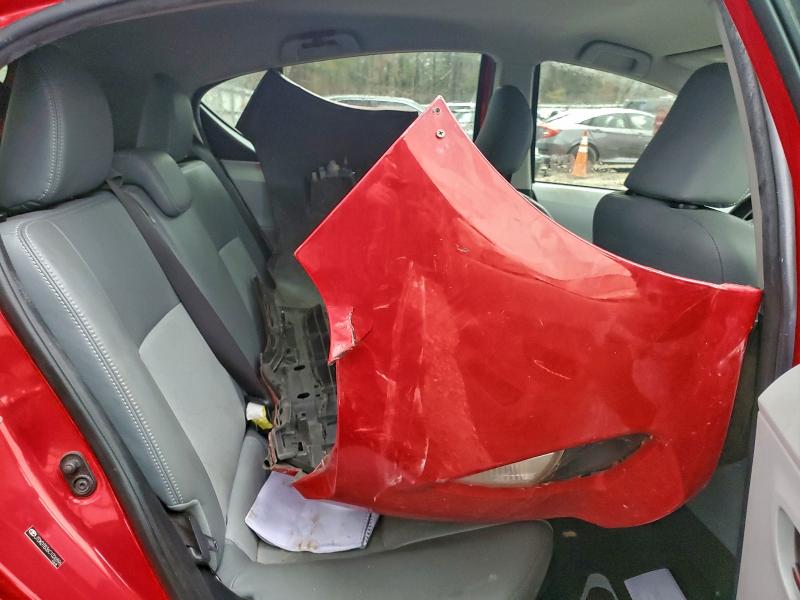 Photo 10 from auction – 2012 TOYOTA PRIUS C with VIN JTDKDTB36C1026896