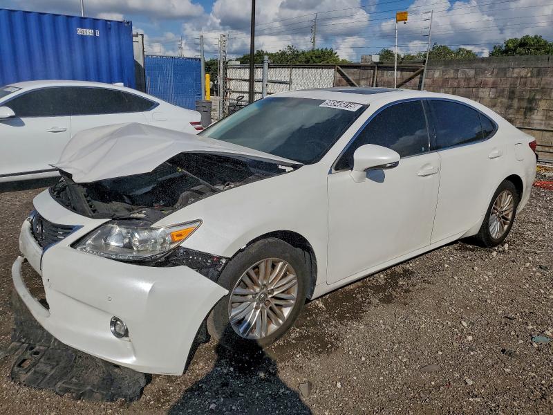 LEXUS ES 350 2015 z numerem VIN JTHBK1GG0F2209357 - Zdjęcie z aukcji