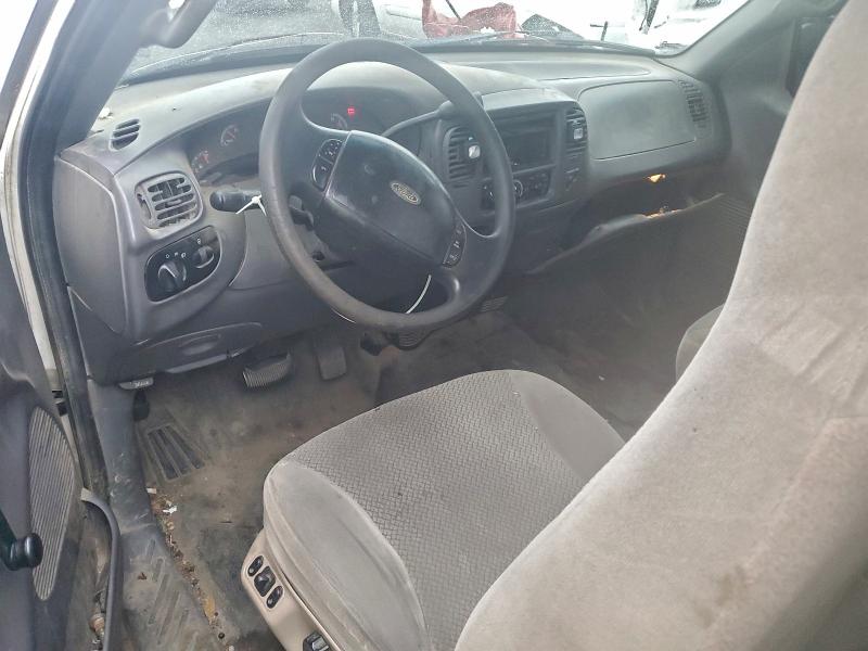 Photo 8 from auction – 2002 FORD F150 with VIN 3FTRF17272MA19017