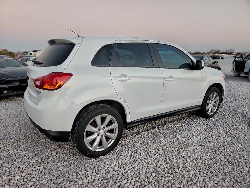 Photo 3 from auction – 2015 MITSUBISHI OUTLANDER with VIN 4A4AP3AU5FE055843