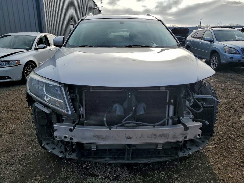 Photo 5 from auction – 2013 NISSAN PATHFINDER with VIN 5N1AR2MM0DC690674