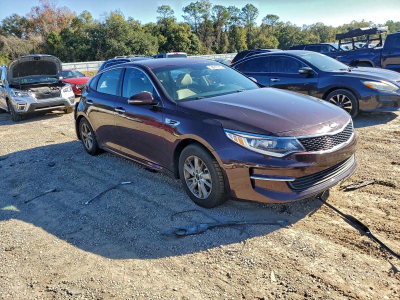 Photo 4 from auction – 2018 KIA OPTIMA with VIN 5XXGT4L38JG198183
