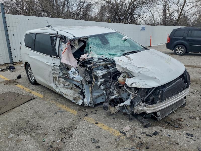 Photo 4 from auction – 2023 CHRYSLER PACIFICA T with VIN 2C4RC1BG0PR560535