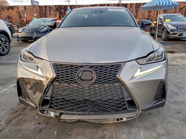 Photo 5 from auction – 2019 LEXUS IS 300 with VIN JTHBA1D22K5098184