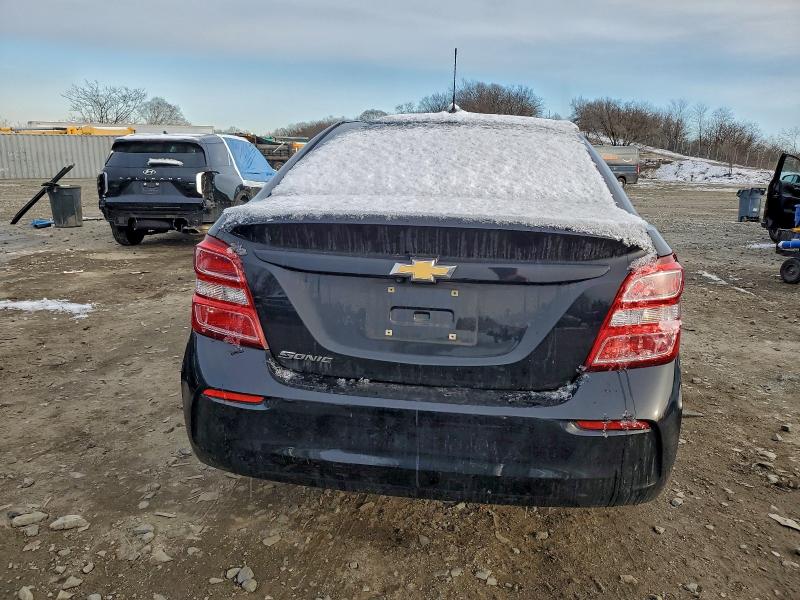 Photo 6 from auction – 2018 CHEVROLET SONIC LS with VIN 1G1JB5SHXJ4124844