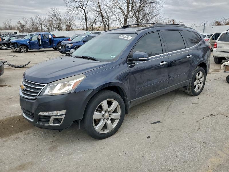 CHEVROLET TRAVERSE 2017 with VIN 1GNKRGKD9HJ244850 - Photo from auction