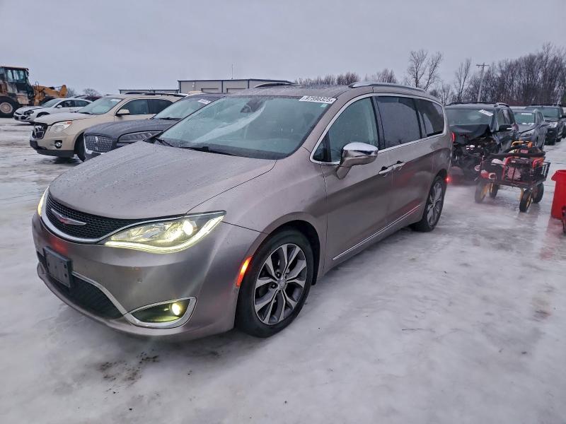CHRYSLER PACIFICA L 2017 with VIN 2C4RC1GG3HR734690 - Photo from auction