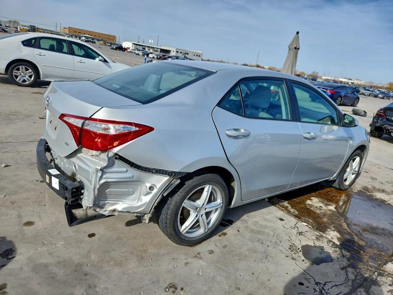 Zdjęcie 3 z aukcji – 2016 TOYOTA COROLLA L z VIN 5YFBURHE3GP458939
