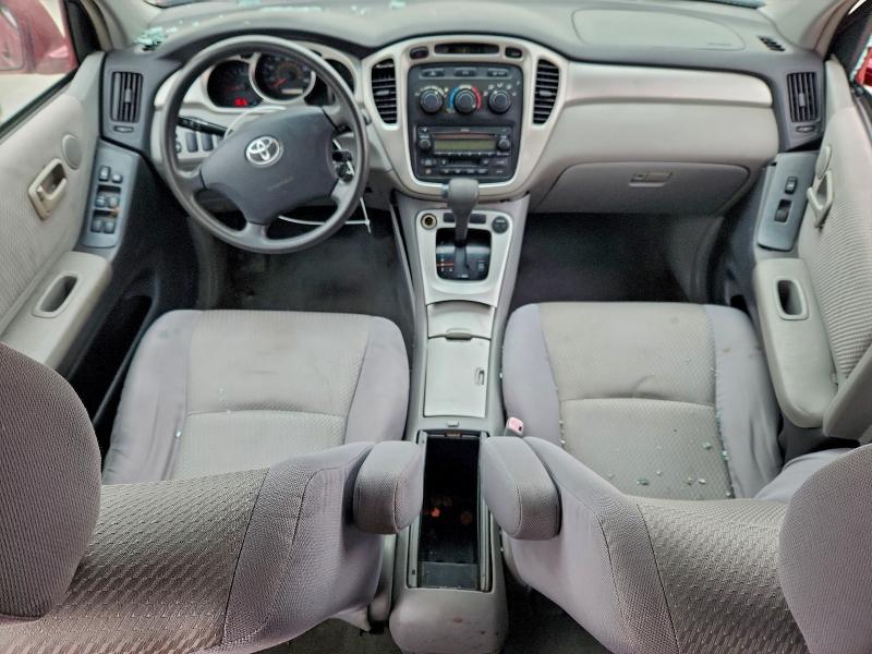 Photo 8 from auction – 2005 TOYOTA HIGHLANDER with VIN JTEGP21A550069007